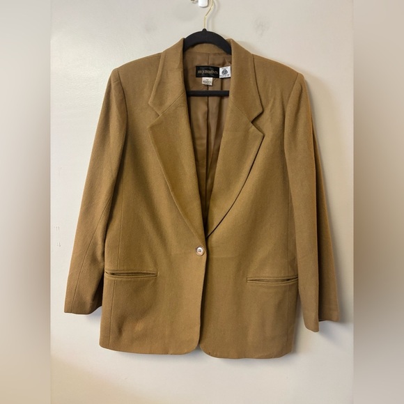 Requirements Vintage Pure Wool Caramel Color Button Blazer Size 12 - Picture 2 of 9